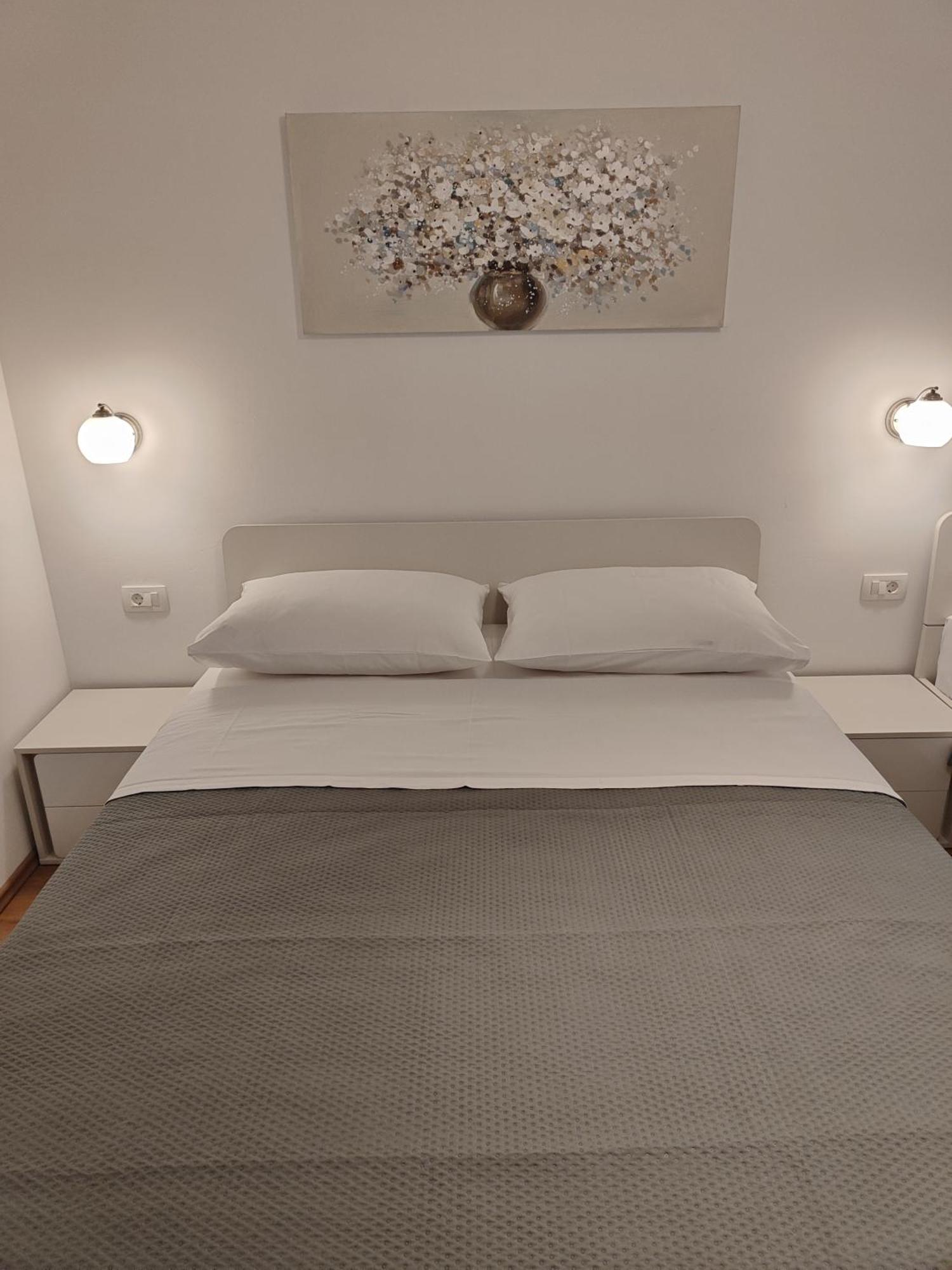 Apartmani Malo More Seline Oda fotoğraf